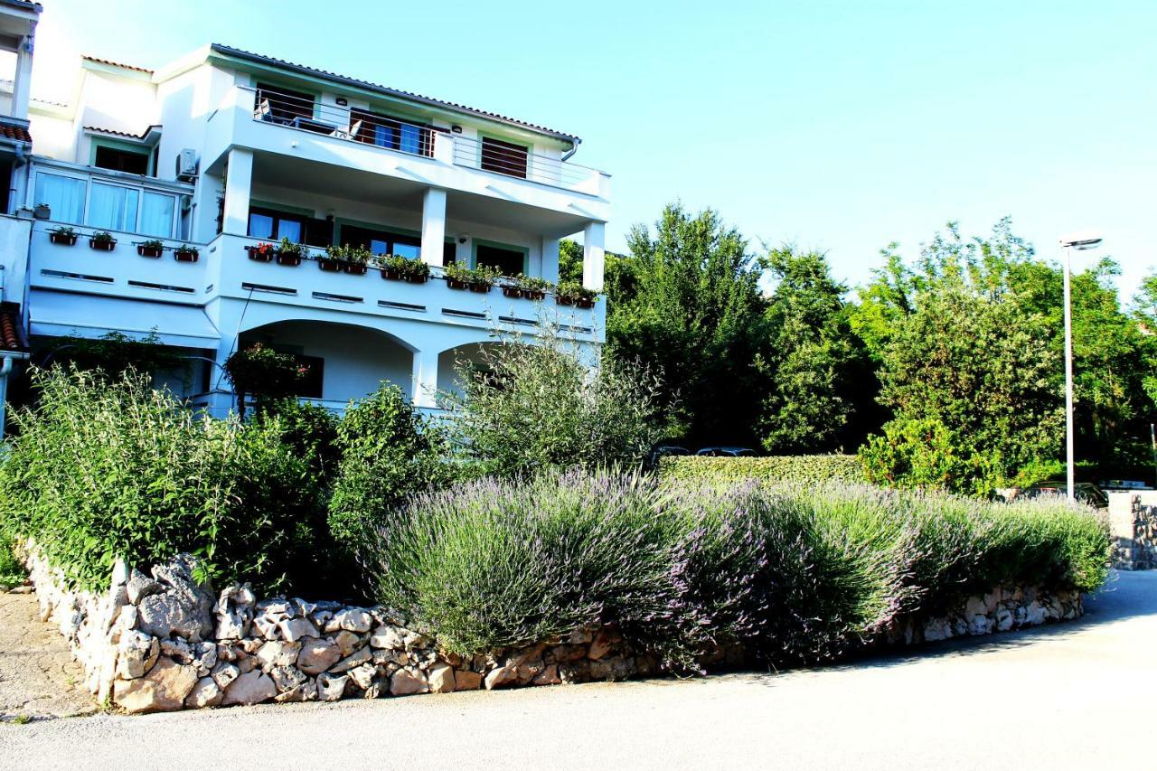 Apartments Frgacic I Baška Exterior foto
